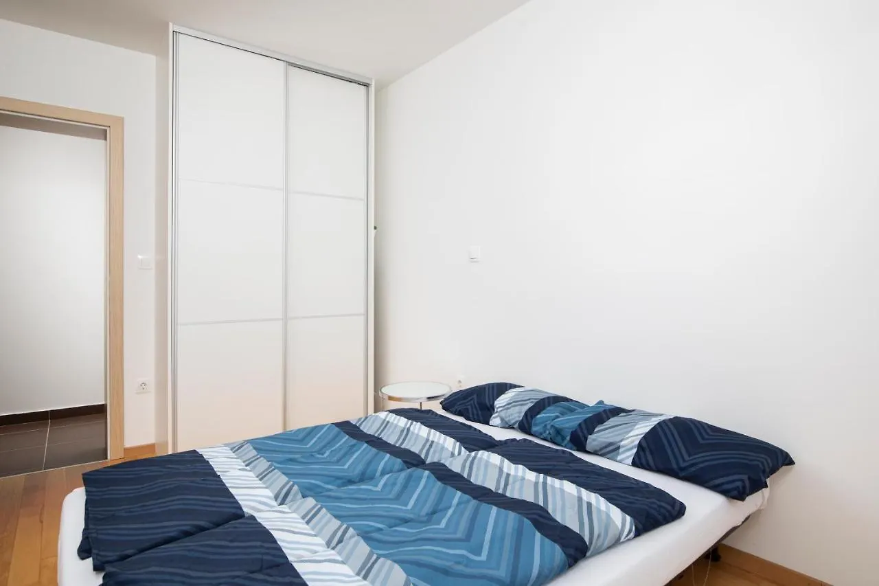 Monte Paradiso Sun Apartment 0*, Pula Croatia
